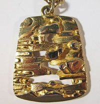Crown Trifari Vintage Retro 1960s Avant-Garde Gold Pendant