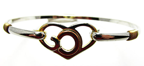 Vintage Jewelry Romantic Retro Contemporary Style Heart Cuff Bracelet - Front