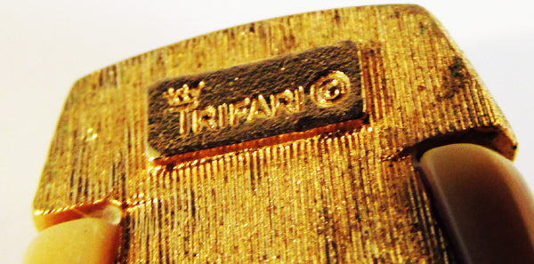 Vintage 1950s Mid-Century Crown Trifari Thermoset Hat or Stick Pin - Signature