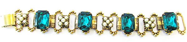 1940s Vintage Jewelry Lovely Emerald Diamante and Pearl Link Bracelet - Front