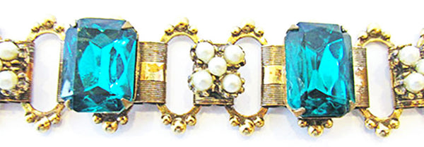 1940s Vintage Jewelry Lovely Emerald Diamante and Pearl Link Bracelet - Close Up