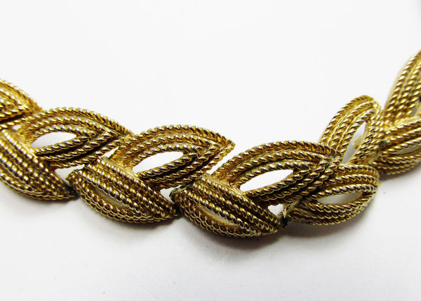 Vintage 1960s Mid-Century Trifari Designer Gold Tone Leaf Necklace - Close Up