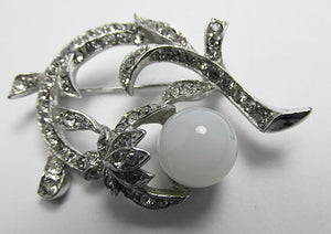 Vintage Mid Century 1950s Dazzling Floral Rhinestone Pin