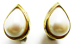 Monet 1970s Vintage Jewelry Sophisticated Pearl Cabochon  Earrings - Front