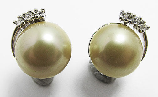 Vintage 1970s Signed Contemporary Style Pearl Striking Button Earrings