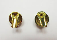 Vintage 1960s Adorable Dainty Gold Seashell Button Earrings - Thumbnail
