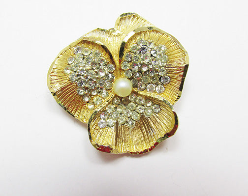 BSK Vintage Exceptional Mid Century Rhinestone and Pearl Flower Pin