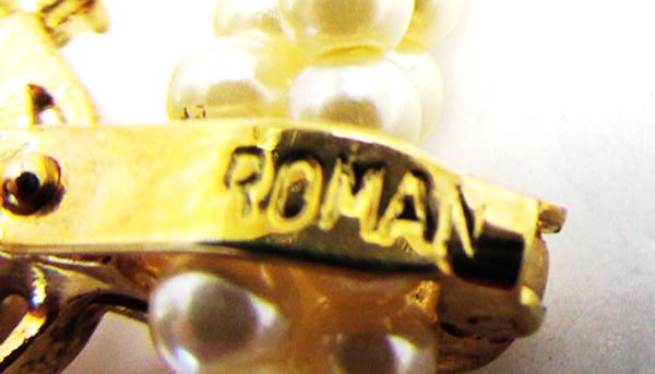 Roman 1970s Vintage Jewelry Contemporary Pearl Necklace and Enhancer - Signature