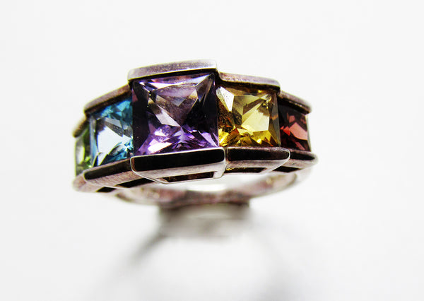 Vintage 1990s Dazzling Sterling Silver Synthetic Gemstone Ring - Front