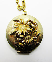 Distinctive Vintage 1950s Mid-Century Gold Floral Pendant Locket - Close Up - Thumbnail