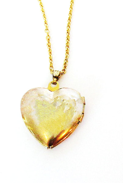 Vintage 1950s Jewelry Mid-Century Classic Gold Engraved Heart Locket - Back