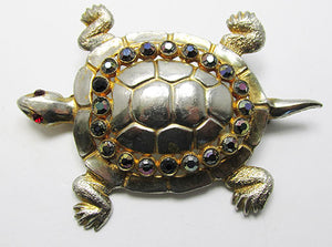 Cute Vintage Mid Century 1950s Figural Turtle Pin