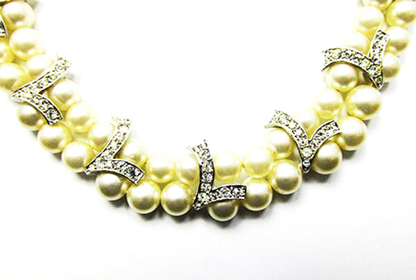 Marvella 1950s Vintage Jewelry Stunning Pearl and Diamante Necklace - Close Up
