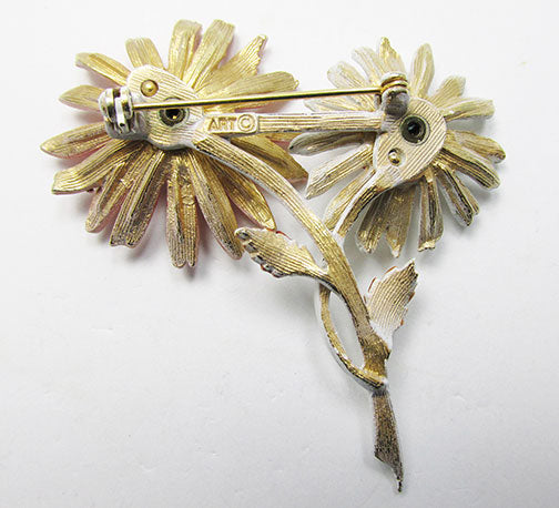 Art Vintage Delightful Mid Century Enameled Daisy Pin