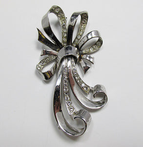 Boucher Vintage Eye-Catching 1930s Sterling Silver Ribbon Bow Pin