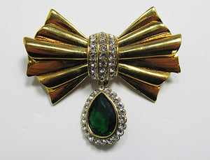 Avon Retro Emerald Green Contemporary Style Drop Pin