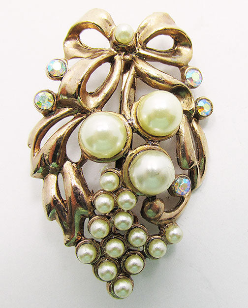 Vintage Mid Century 1950s Beautiful Grape and Ribbon Pin
