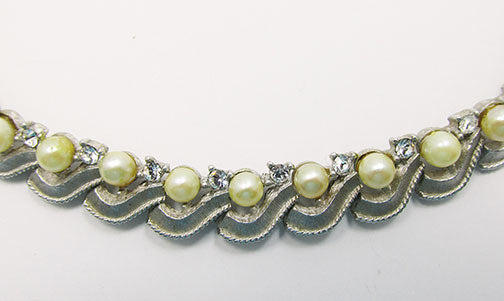 Trifari Vintage 1950s Distinctive Pearl and Rhinestone Necklace