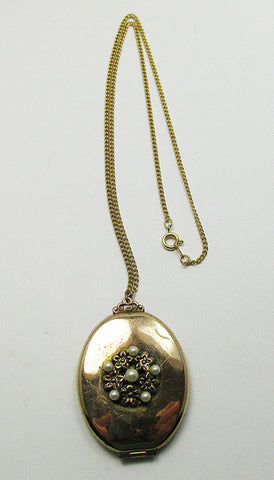 Vintage 1940s Gorgeous Retro Engraved Gold and Pearl Pendant Locket