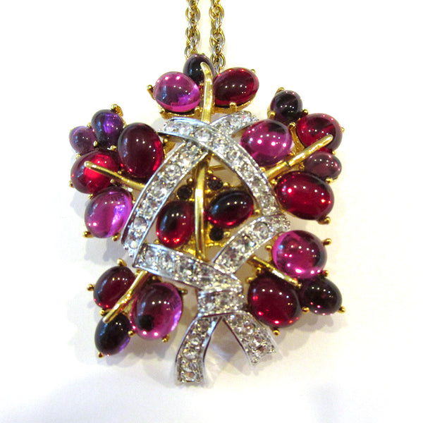 Rare Designer Cindy Adams Vintage Cabochon and Diamante Pin/Pendant - Close Up
