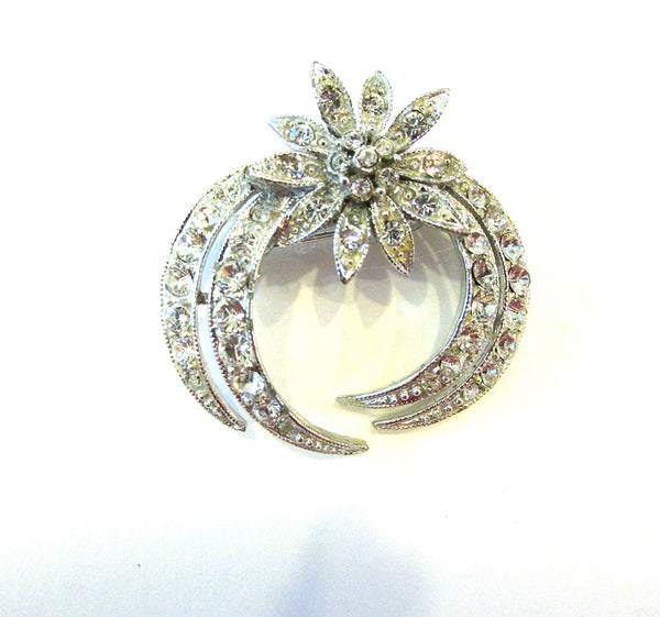 Distinctive Vintage1950s Mid-Century Brilliant Rhinestone Floral Pin - Front